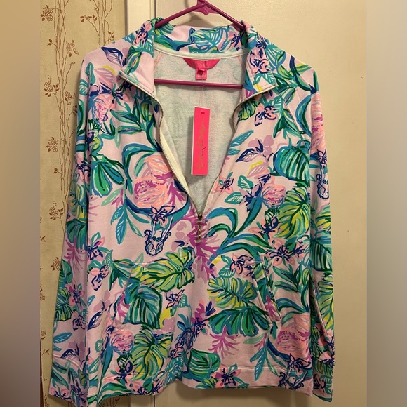 Lilly Pulitzer Tropical Print Pullover - Picture 1 of 10